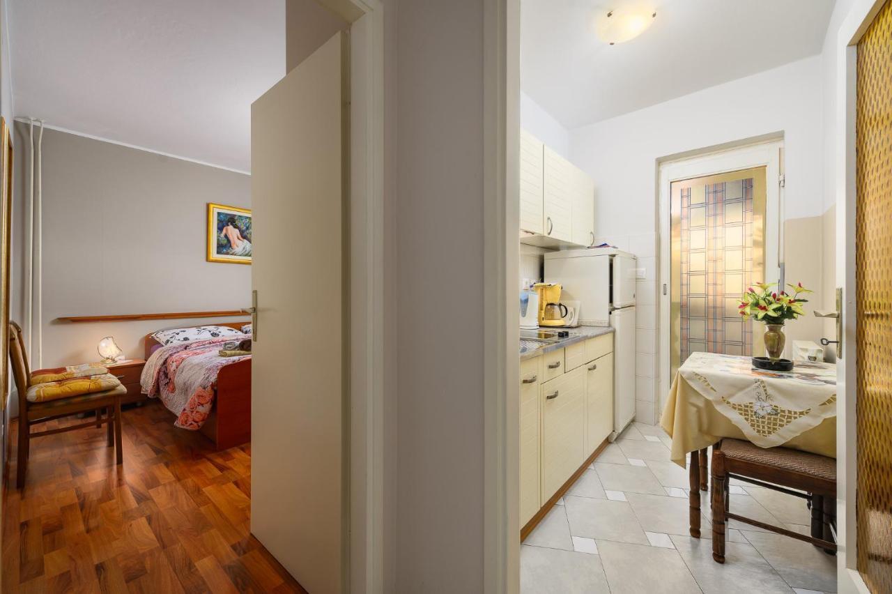 House Alma Apartment Porec Exterior photo